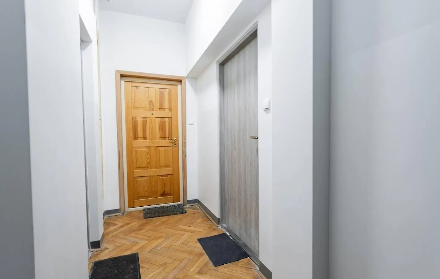 Daisy Studio Stary Mokotow Warsaw 0*,  Poland