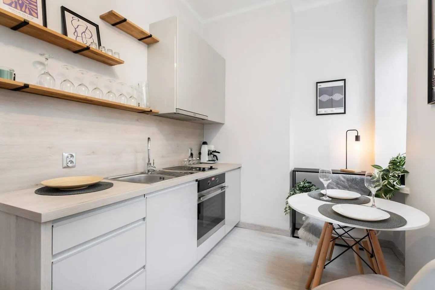Daisy Studio Stary Mokotow Warsaw 0*,  Poland